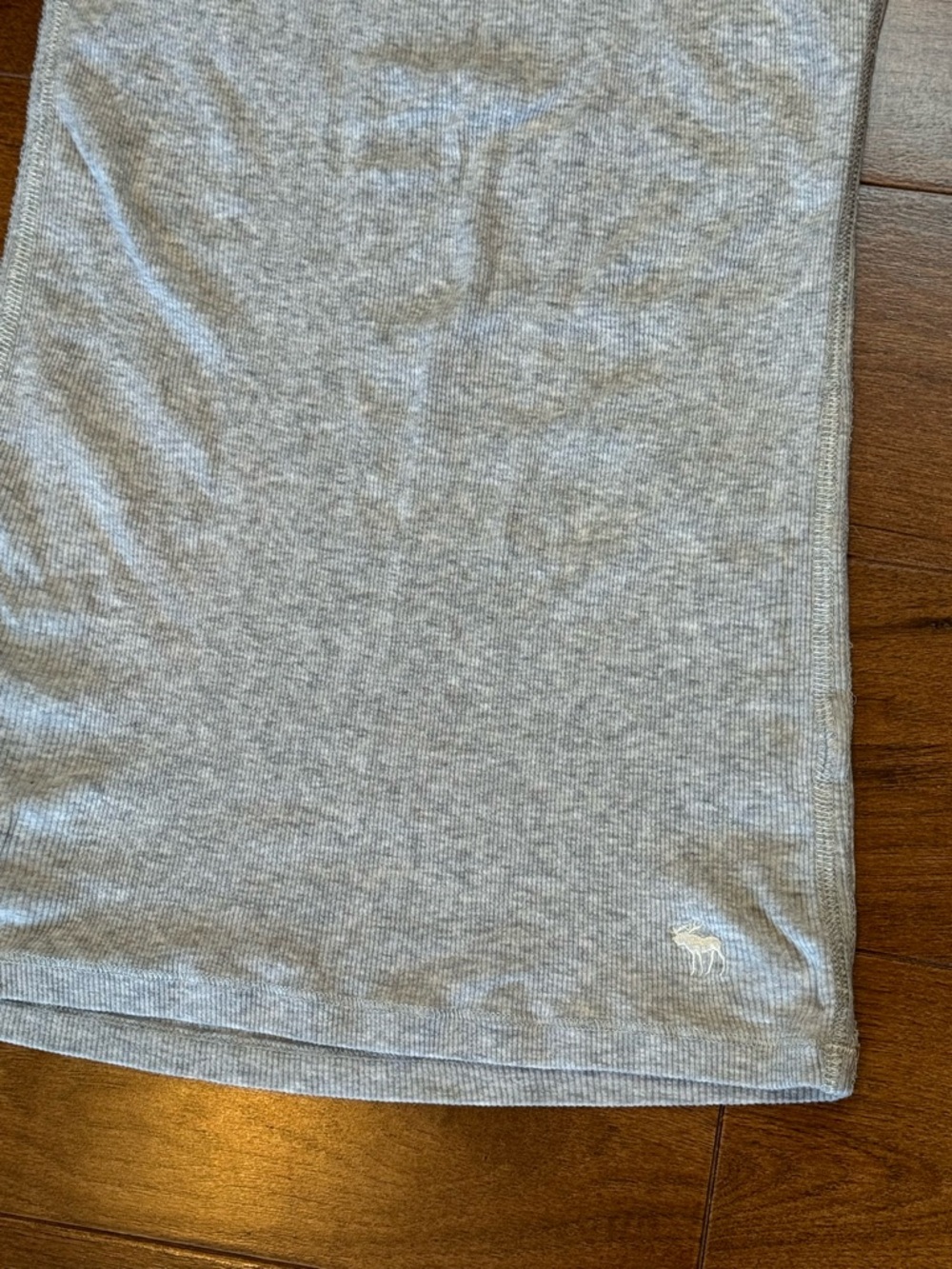 VINTAGE A&F Light Gray Scoop Neck Tank - Picture 2 of 10
